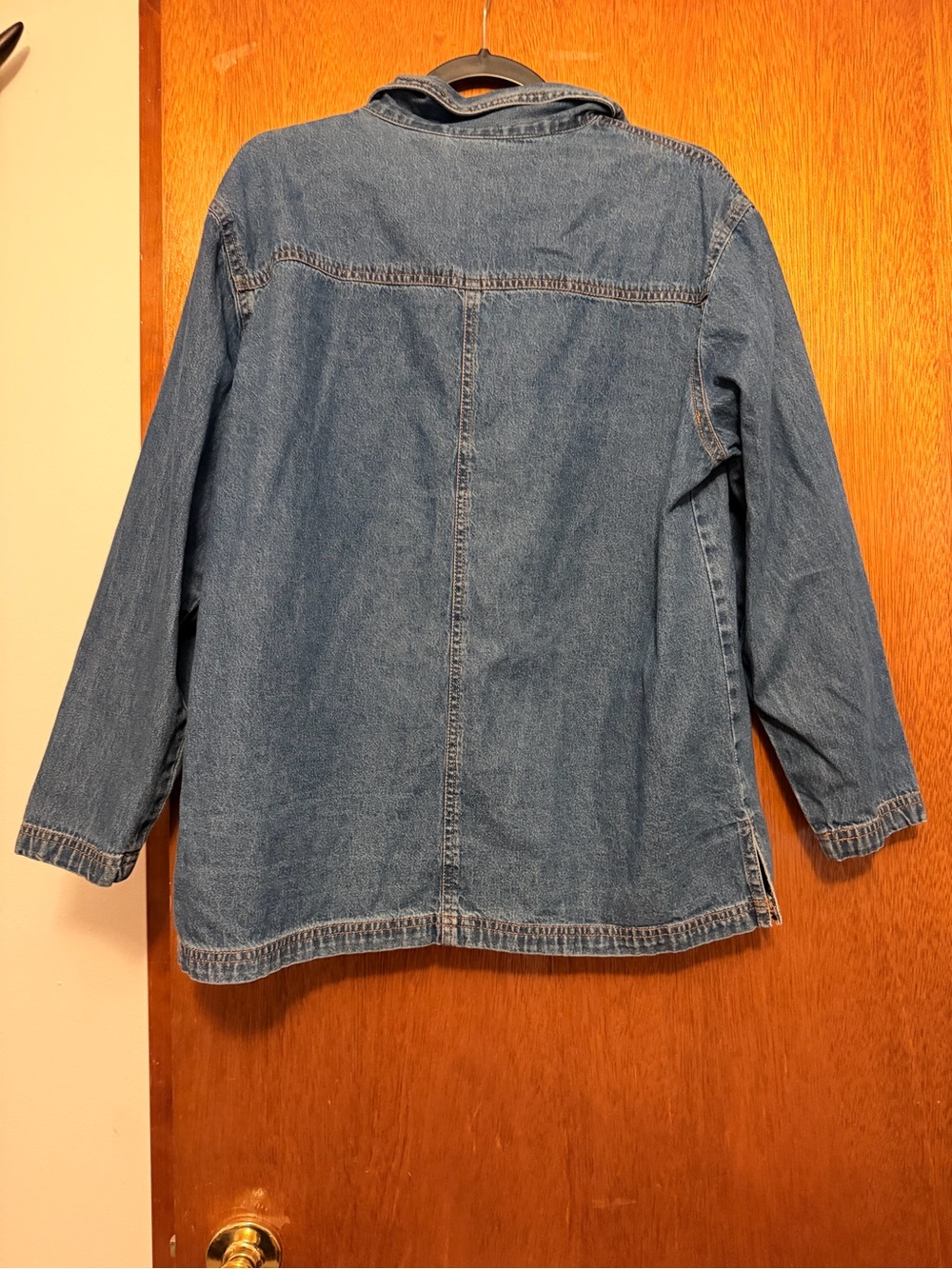 Blair cat theme pattern button down top - Picture 4 of 5